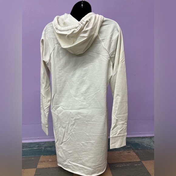 Almost Famous hoodie sweater dress - Picture 2 of 5